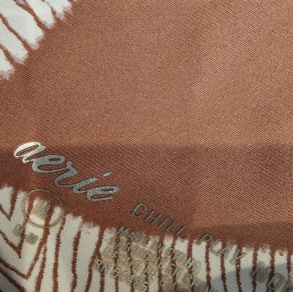 Aerie Women's Tan and White Patterned Leggings - Picture 8 of 8